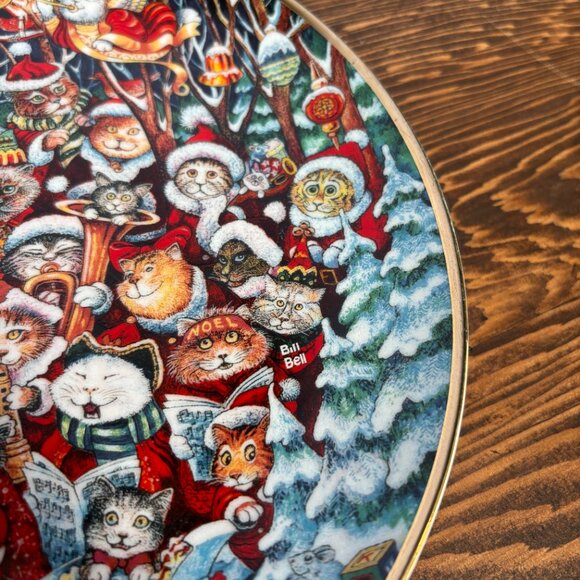 Santa Claws Cat Christmas Collector 8" Plate by Bill Bell from the Franklin Mint - Picture 9 of 15